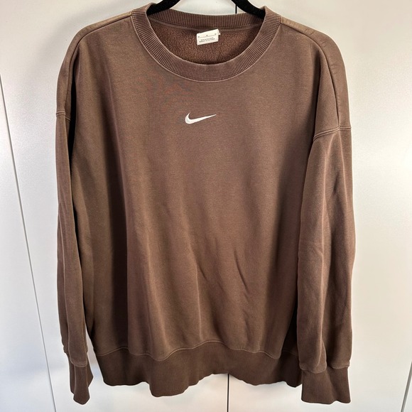 Nike Womens Sz Medium Brown Phoenix Fleece Sweatshirt Crew Oversized Pullover - Picture 1 of 6